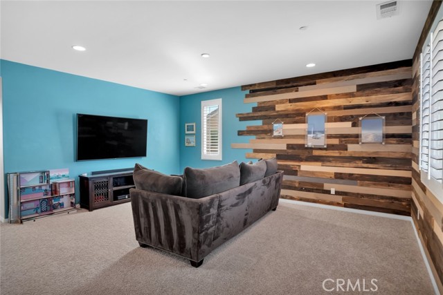 Image 18 of 57 For 22474 Flatwater Court