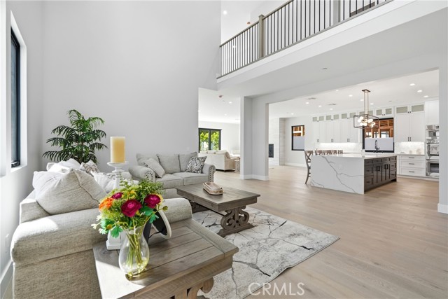 1612 Gates Avenue, Manhattan Beach CA: https://media.crmls.org/medias/63665646-1db8-4eb6-be8c-2cc70ff514c2.jpg
