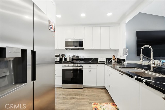 Detail Gallery Image 9 of 31 For 37525 Christina Ct, Palmdale,  CA 93552 - 3 Beds | 2 Baths