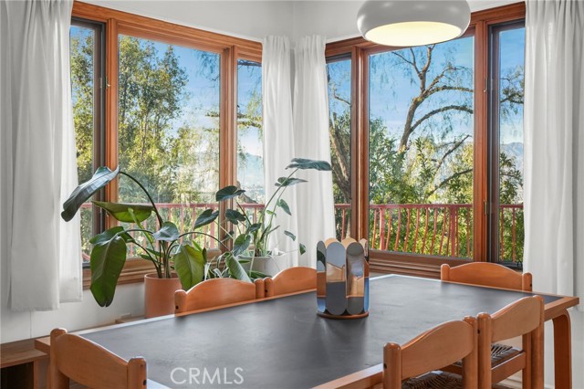 4104 Sea View Drive, Los Angeles CA: https://media.crmls.org/medias/6367d238-c897-4537-bbff-41a4a316ffcc.jpg