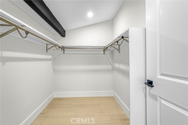 Detail Gallery Image 16 of 28 For 10805 Chimineas, Porter Ranch,  CA 91326 - 4 Beds | 2/1 Baths