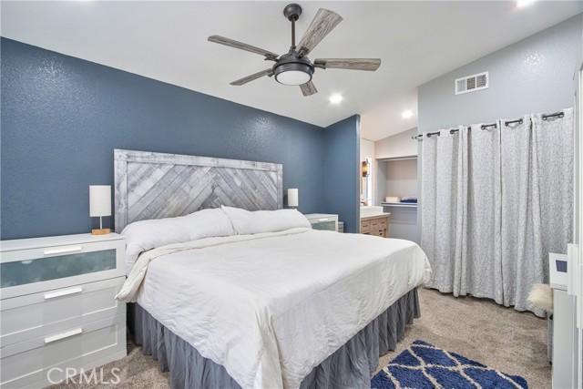 Detail Gallery Image 13 of 31 For 10315 Crossing Green Cir, Moreno Valley,  CA 92557 - 3 Beds | 2 Baths