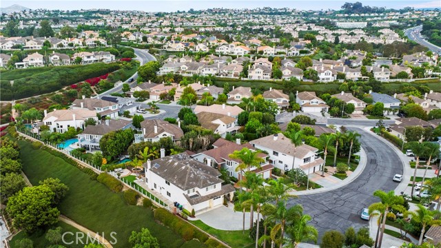 1 Pacifico, Laguna Niguel CA: https://media.crmls.org/medias/63692a0c-7102-4b12-83ac-d0fbc35b2dcc.jpg