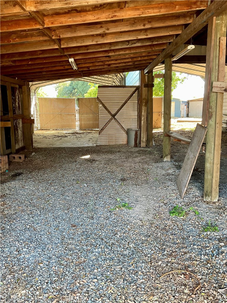 https://media.crmls.org/medias/6369fd6d-28bd-4d08-9ec7-b8de5012ed88.jpg?preset=X-Large