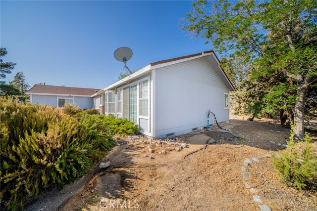 10778 Sonora Road, Phelan CA: https://media.crmls.org/medias/636a8387-b2b2-4de2-ac48-9241d18b9490.jpg