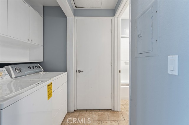 Detail Gallery Image 26 of 48 For 5350 White Oak Ave #413,  Encino,  CA 91316 - 2 Beds | 2 Baths