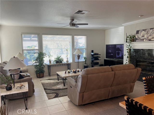 Detail Gallery Image 13 of 33 For 31458 Inverness Ct, Temecula,  CA 92591 - 5 Beds | 3/1 Baths