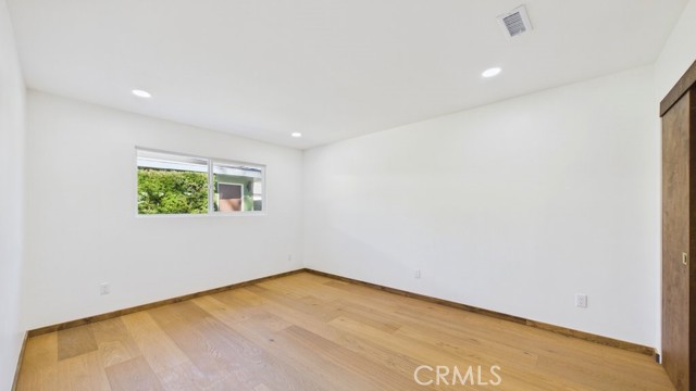 15859 Parthenia Street photo 31