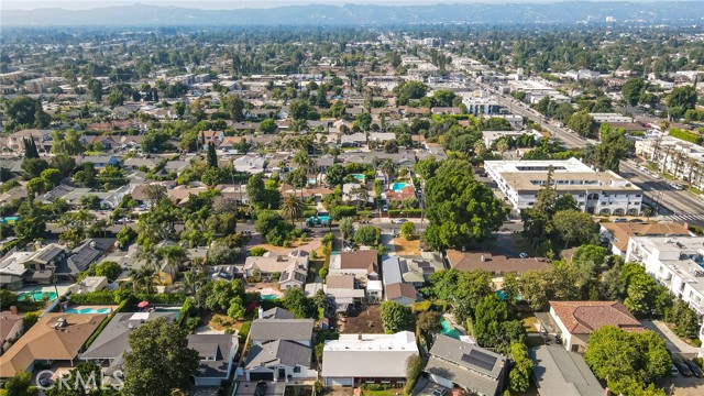 13624 Vose Street, Valley Glen CA: https://media.crmls.org/medias/636b498f-d81d-48f0-8a1c-2fc708933c8d.jpg