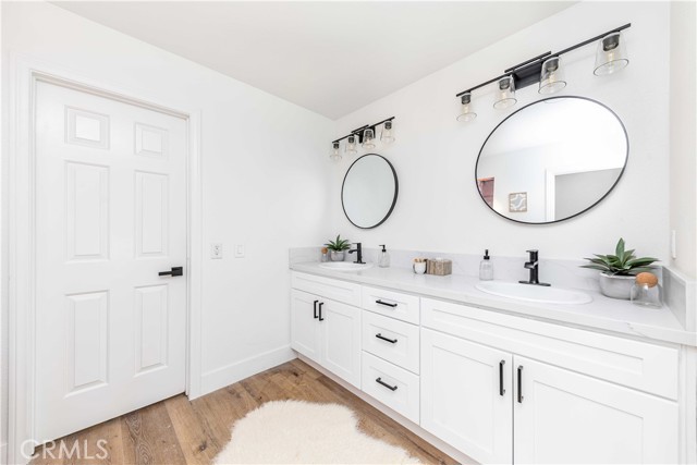 636ba459 Da31 48e2 8051 A29ace91f868