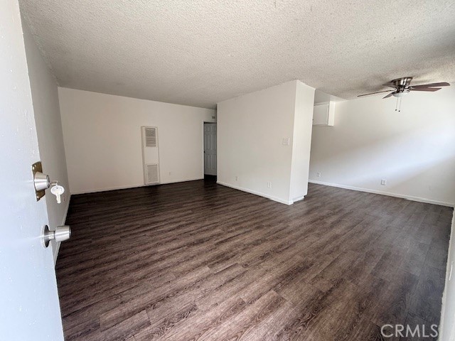 Detail Gallery Image 6 of 24 For 1435 1443 Laurel, Pomona,  CA 91768 - 2 Beds | 1 Baths
