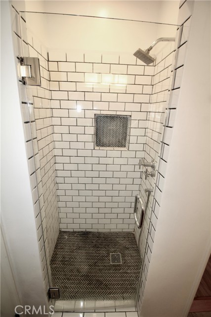 Detail Gallery Image 13 of 25 For 4968 Reforma Rd, Woodland Hills,  CA 91364 - 4 Beds | 2 Baths