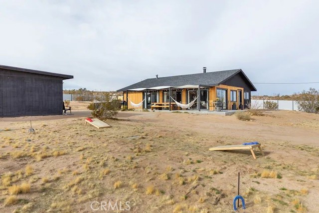 4044 Polaris Avenue, Joshua Tree CA: https://media.crmls.org/medias/636c85a0-c7be-4e86-a21f-4cf7ab69556f.jpg