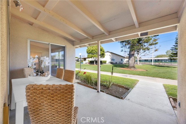 Detail Gallery Image 5 of 32 For 1491 Golden Rain Rd 91j,  Seal Beach,  CA 90740 - 2 Beds | 2 Baths