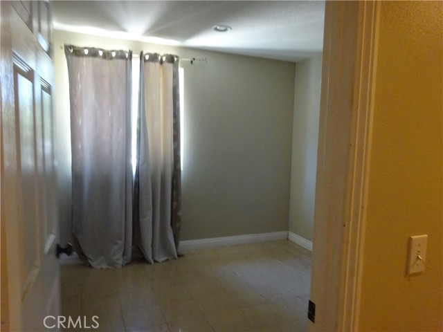 Detail Gallery Image 26 of 31 For 11707 E Avenue R4, Sun Village,  CA 93543 - 3 Beds | 2 Baths