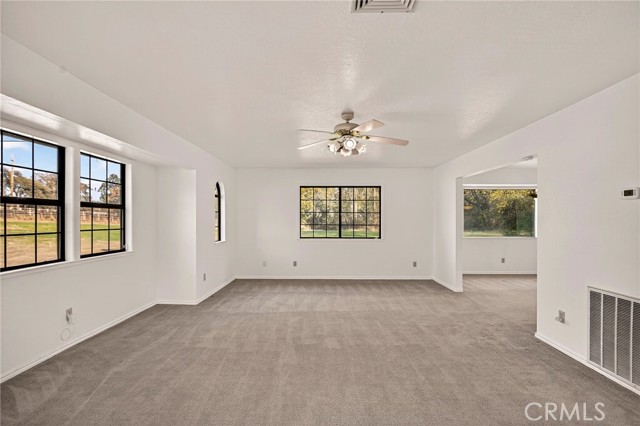 Detail Gallery Image 4 of 28 For 142 Honey Run Rd, Chico,  CA 95928 - 3 Beds | 2 Baths