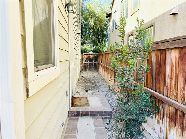 Detail Gallery Image 39 of 41 For 26035 Newport Ave, Loma Linda,  CA 92354 - 4 Beds | 3/1 Baths