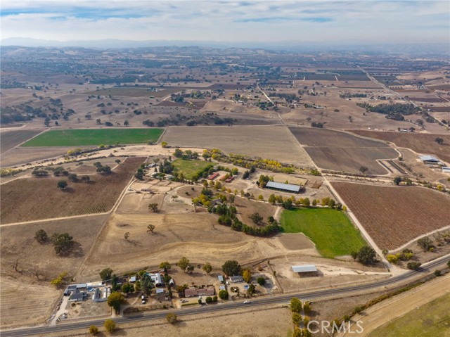 8455 Creston Road, Paso Robles, CA 