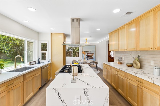 23328 Forest Canyon Drive, Diamond Bar CA: https://media.crmls.org/medias/636f57c4-520b-49b0-aee8-a67df137a77d.jpg
