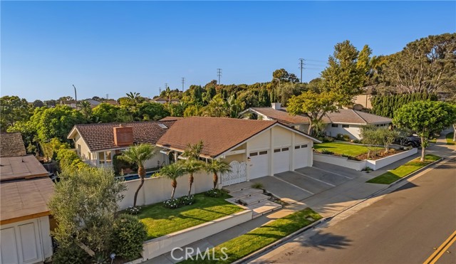 Detail Gallery Image 5 of 50 For 1529 Keel Drive, Newport Beach,  CA 92625 - 4 Beds | 2/1 Baths