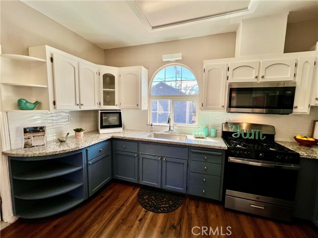 Detail Gallery Image 7 of 43 For 112 W 23rd, Merced,  CA 95340 - 3 Beds | 2 Baths