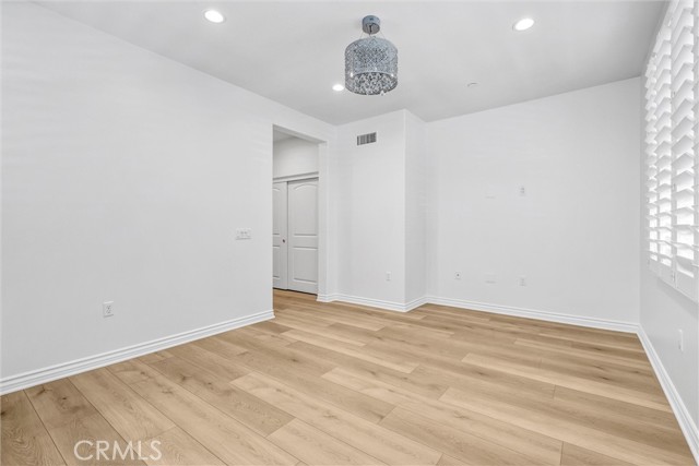 130 Rose Arch, Irvine CA: https://media.crmls.org/medias/6371585b-5ea5-45ea-ae58-ff8cbdd4850d.jpg