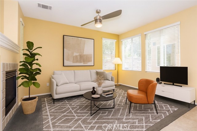 11480 Autumn Glen Court, Porter Ranch CA: https://media.crmls.org/medias/63718ee3-22d4-40e1-beab-316d08297158.jpg
