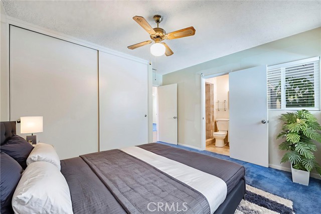 428 S Rosalinda Avenue, Azusa CA: https://media.crmls.org/medias/63722281-a9ef-4764-ba35-d0e9026f87cb.jpg