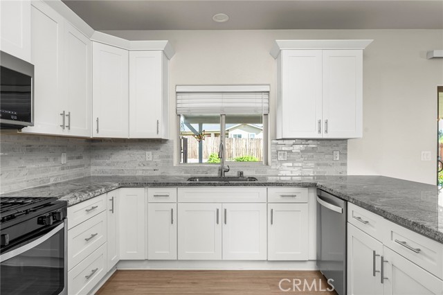 Detail Gallery Image 8 of 39 For 638 Circlewood, Paradise,  CA 95969 - 3 Beds | 2 Baths