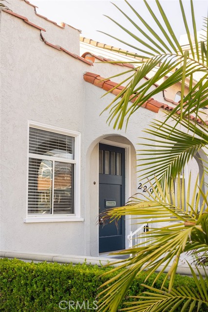 229 La Verne Avenue, Long Beach, California 90803, 2 Bedrooms Bedrooms, ,2 BathroomsBathrooms,Single Family Residence,For Sale,La Verne,EV24096534