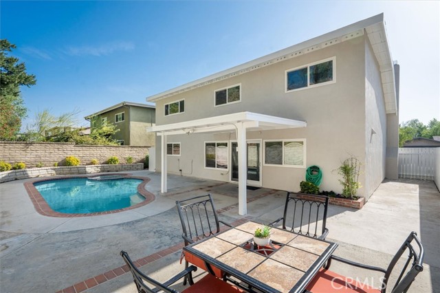 Detail Gallery Image 4 of 33 For 26947 Las Mananitas Dr, Valencia,  CA 91354 - 4 Beds | 3 Baths