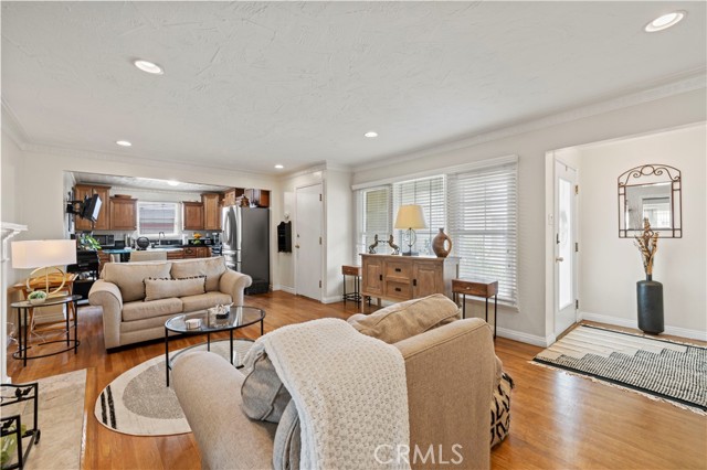 Detail Gallery Image 10 of 43 For 9804 Haas Ave, Los Angeles,  CA 90047 - 3 Beds | 2 Baths