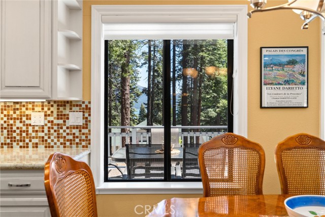 Detail Gallery Image 16 of 70 For 720 E Mountain Ridge Rd, Lake Almanor,  CA 96137 - 3 Beds | 3 Baths