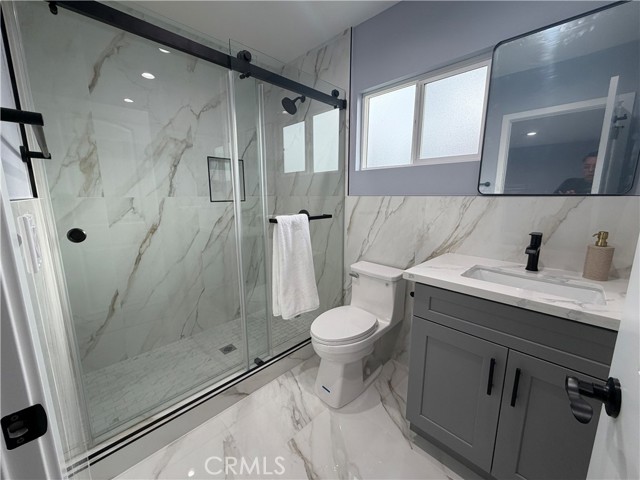 Detail Gallery Image 15 of 32 For 13291 Fairview St, Garden Grove,  CA 92843 - 6 Beds | 4 Baths