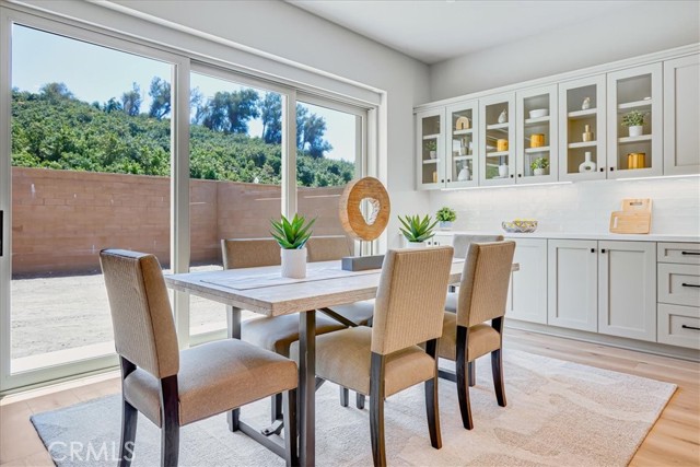 100 Bozeman, Irvine CA: https://media.crmls.org/medias/6375eda2-cce8-4a1f-a06f-346965313ff3.jpg