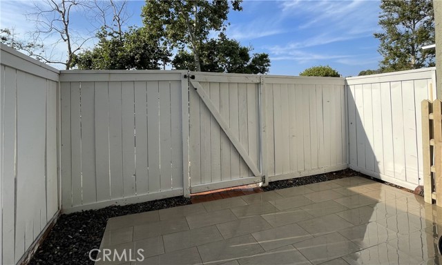 26053 Via Pera, Mission Viejo CA: https://media.crmls.org/medias/6377be1a-75bc-4481-a73d-ef60cdfcf2c0.jpg