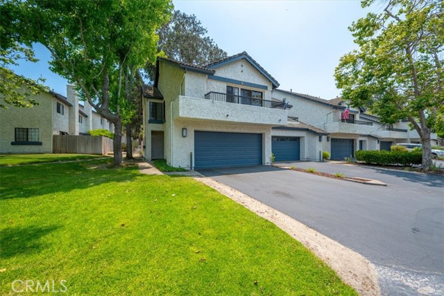 Detail Gallery Image 2 of 44 For 546 Northpoint Cir, Santa Maria,  CA 93455 - 4 Beds | 2/1 Baths
