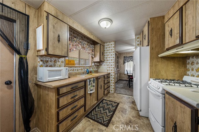 Detail Gallery Image 5 of 37 For 1025 Martin St #32,  Lakeport,  CA 95453 - 2 Beds | 2 Baths