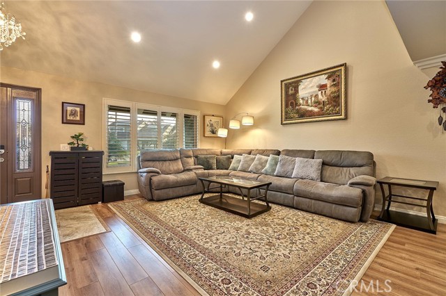 Detail Gallery Image 6 of 46 For 1591 W Tedmar Ave, Anaheim,  CA 92802 - 5 Beds | 2/1 Baths