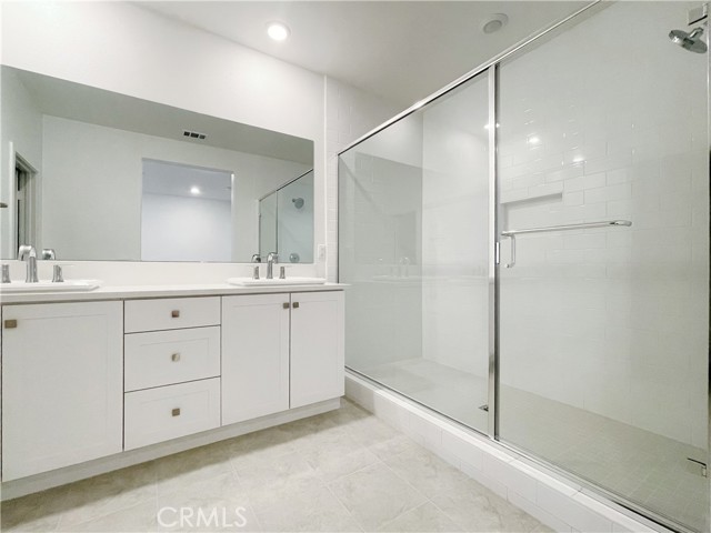 1866 S Westside Drive, Anaheim CA: https://media.crmls.org/medias/63781b32-c397-4319-8293-1c56b7d05e2d.jpg