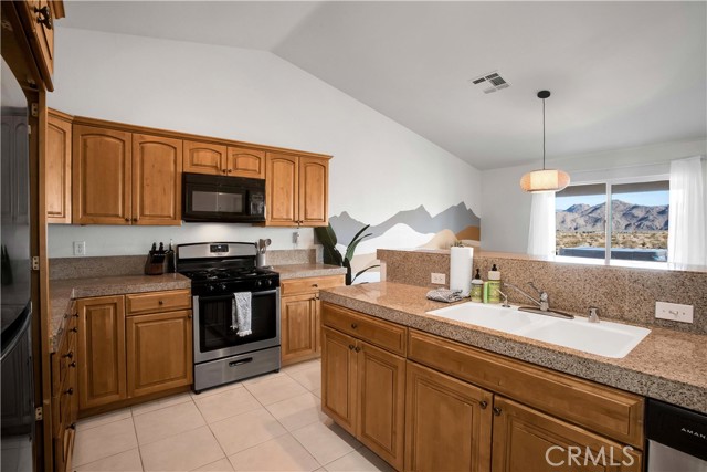 Detail Gallery Image 16 of 55 For 62201 Crestview Dr, Joshua Tree,  CA 92252 - 3 Beds | 2 Baths