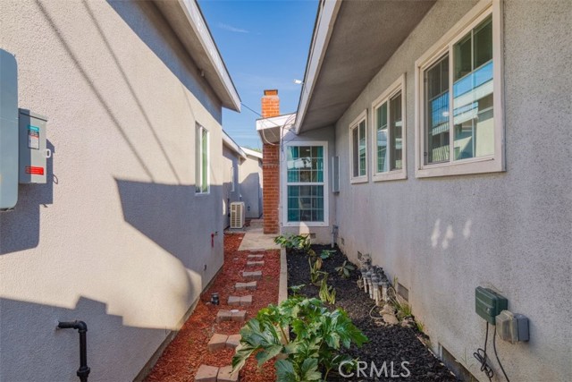 Detail Gallery Image 26 of 68 For 10511 Dewey Dr, Garden Grove,  CA 92840 - 10 Beds | 6 Baths