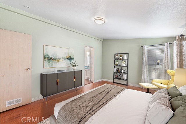 16079 Yarnell Street, C35 photo 7