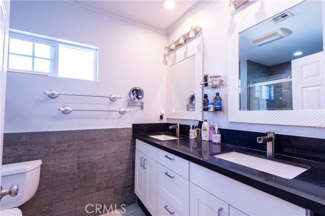 5813 Kauffman Avenue, Temple City CA: https://media.crmls.org/medias/637b2076-a77f-4775-b395-68e04689f94d.jpg