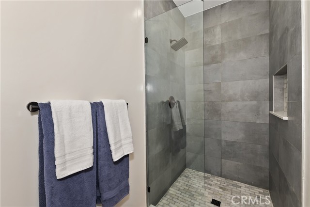 1215 Valley View Drive, Big Bear City CA: https://media.crmls.org/medias/637b8e57-24a8-4362-8175-7671aa0cfd63.jpg