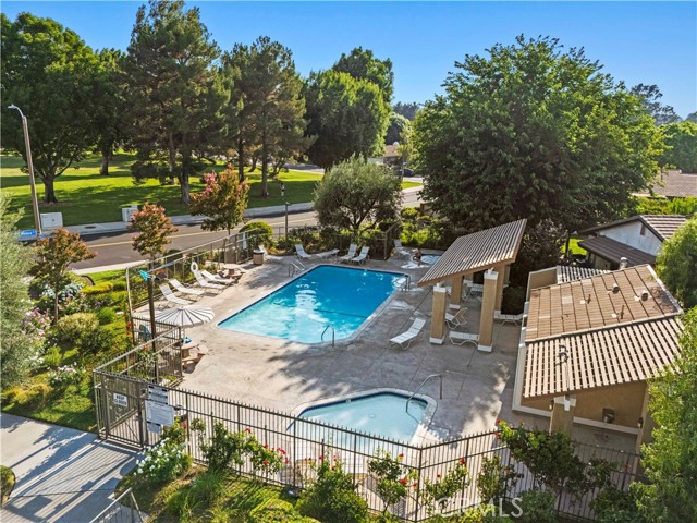 Detail Gallery Image 33 of 41 For 25610 Palma Alta Dr, Valencia,  CA 91355 - 3 Beds | 2 Baths
