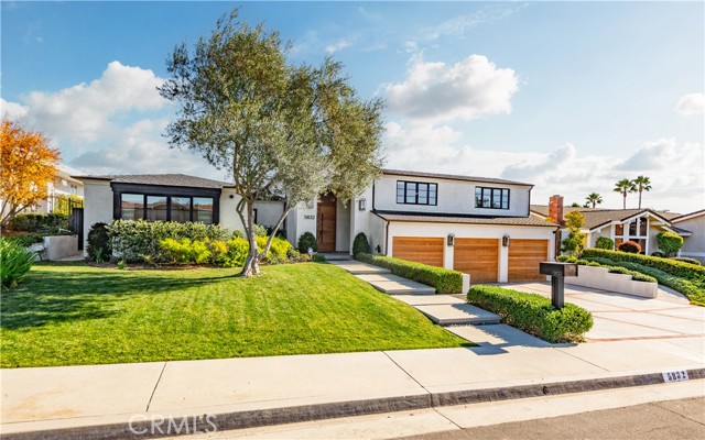 Detail Gallery Image 3 of 30 For 5832 Ocean Terr Dr a,  Rancho Palos Verdes,  CA 90275 - 6 Beds | 4 Baths