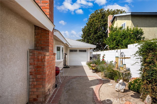 651 Lemke Drive, Placentia CA: https://media.crmls.org/medias/637ca668-49f6-4da3-b74a-9ba81c46bc20.jpg