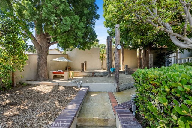 Detail Gallery Image 20 of 38 For 12782 Periwinkle, North Tustin,  CA 92705 - 5 Beds | 3/1 Baths