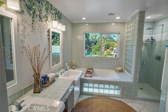 10624 Nevada Avenue, Chatsworth CA: https://media.crmls.org/medias/637ee6e7-069f-4bb4-abdc-ab97f5c1765f.jpg